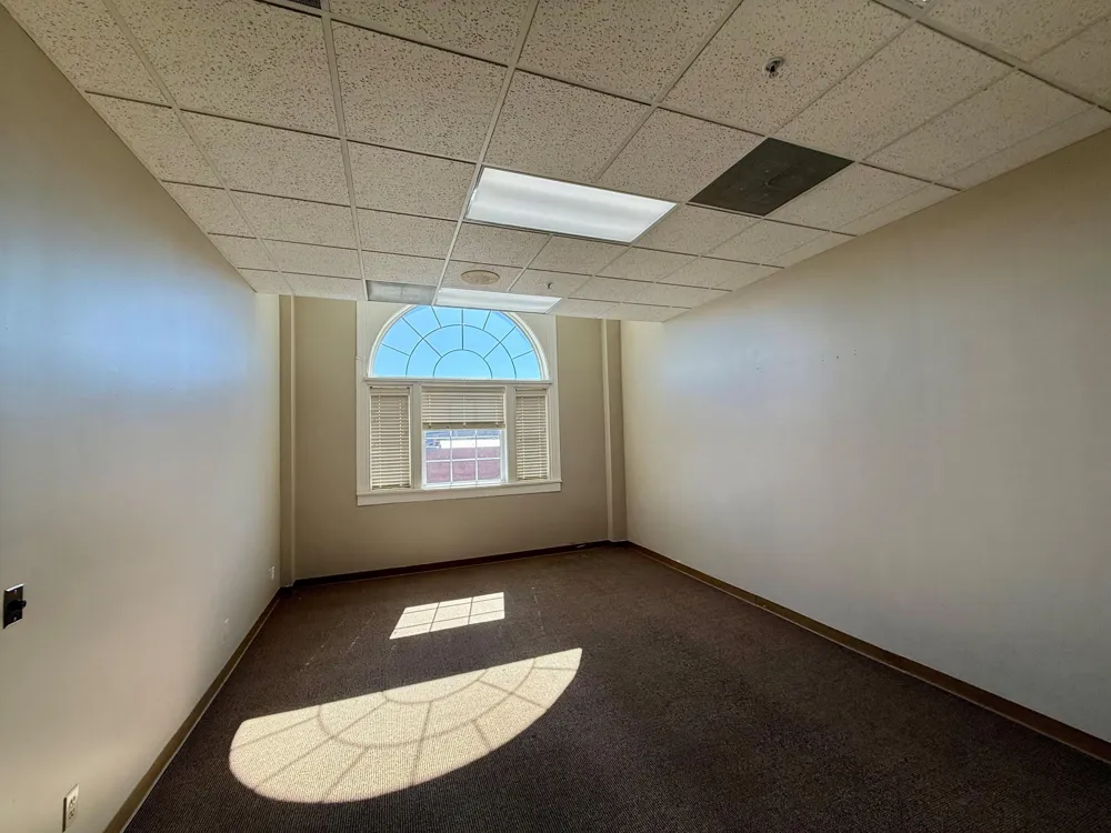 150 W Lincolnway #3003 Valparaiso, IN 46383