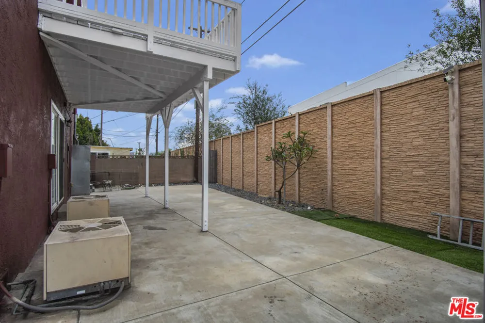 15513 S Tarrant Avenue Compton, CA 90220