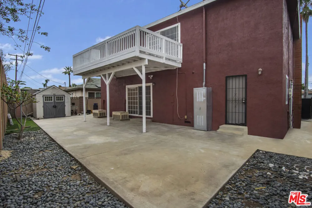 15513 S Tarrant Avenue Compton, CA 90220