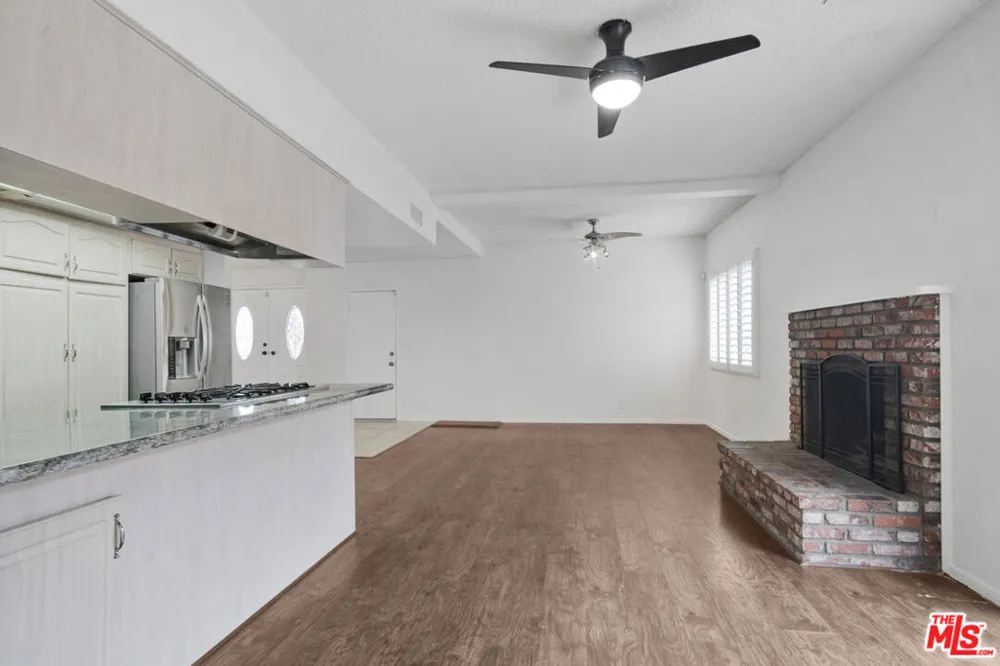 15513 S Tarrant Avenue Compton, CA 90220