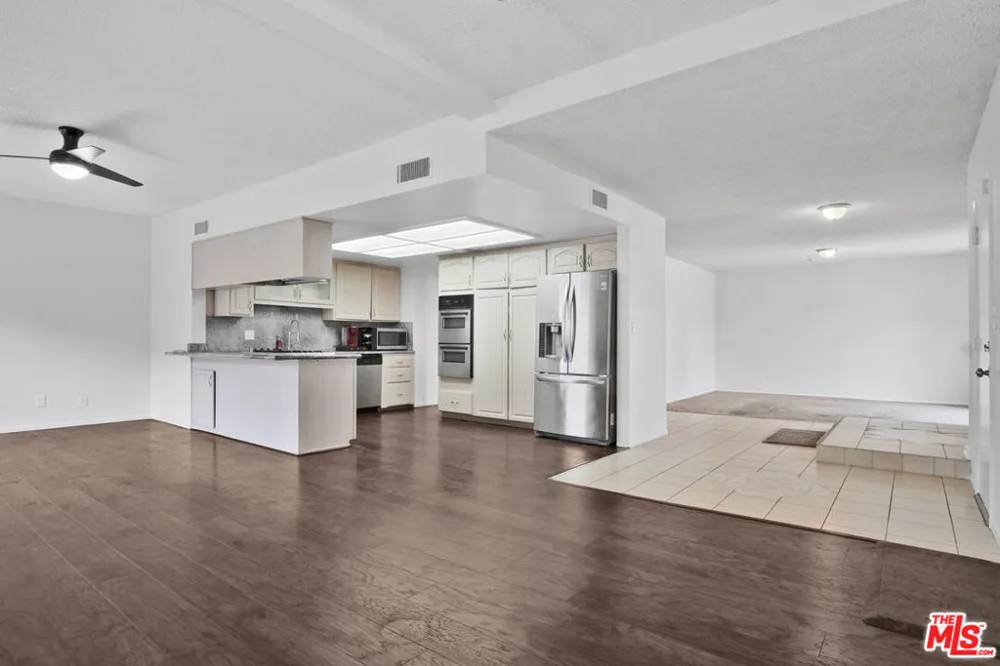 15513 S Tarrant Avenue Compton, CA 90220
