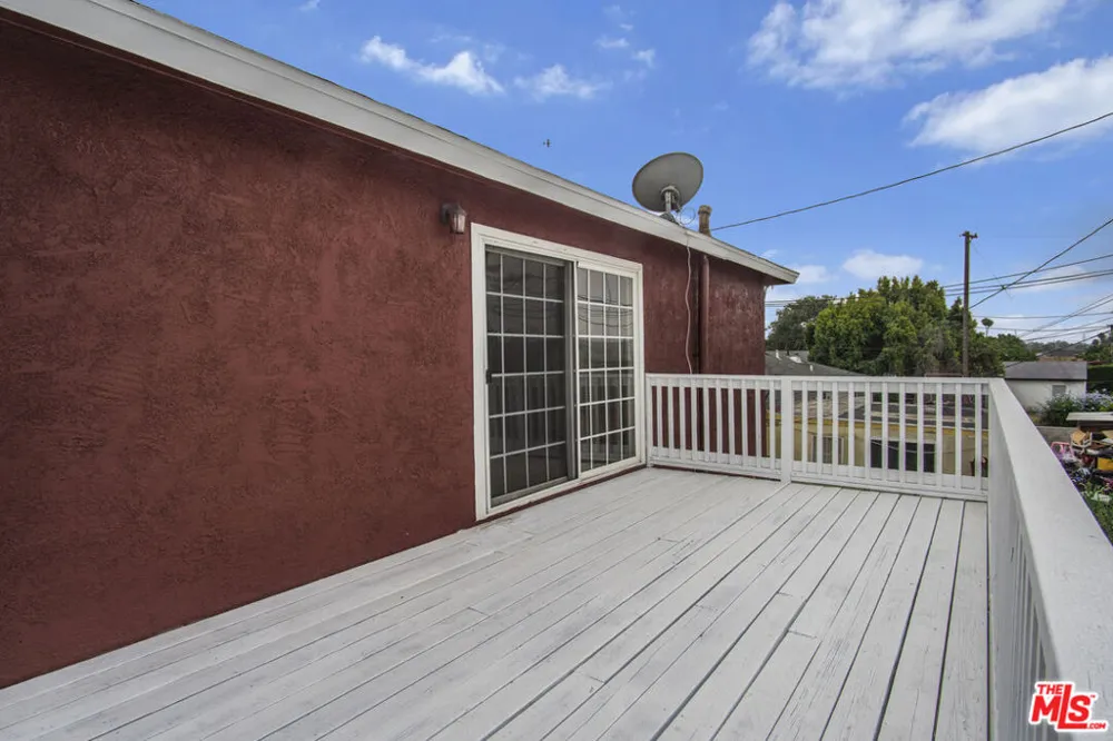 15513 S Tarrant Avenue Compton, CA 90220