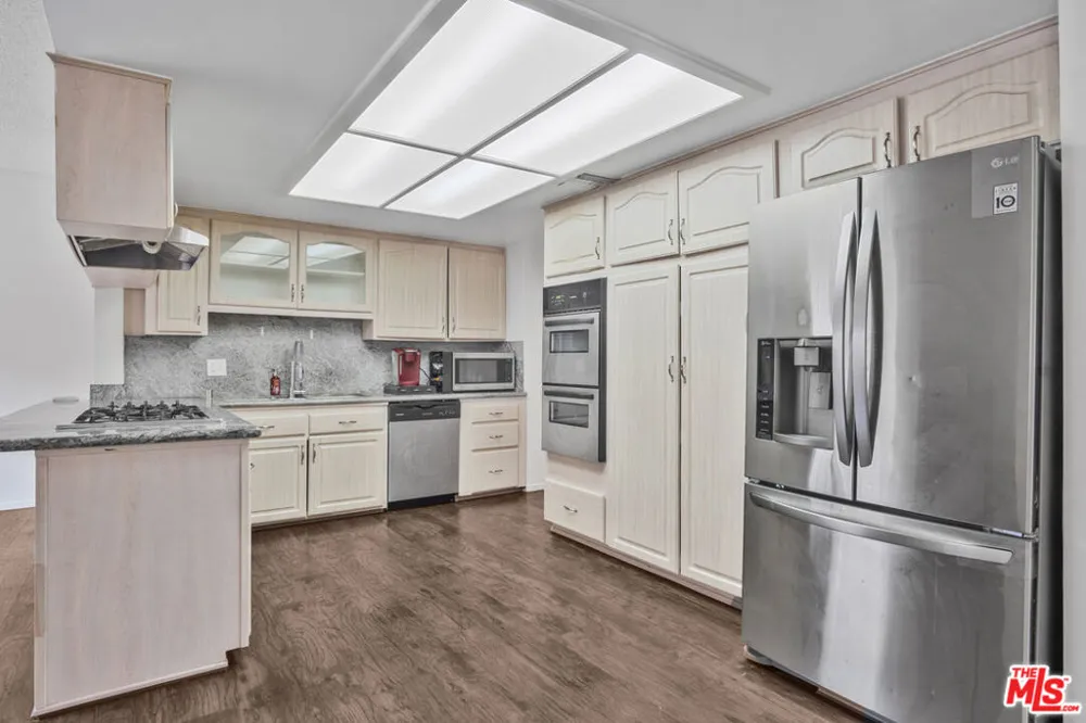 15513 S Tarrant Avenue Compton, CA 90220