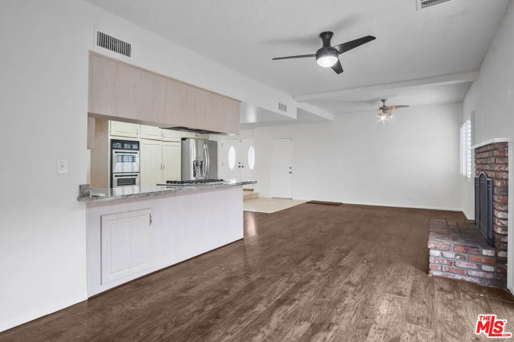 15513 S Tarrant Avenue Compton, CA 90220