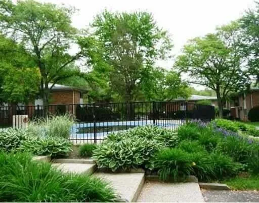 1209 Island Drive #104 Ann Arbor, MI 48105