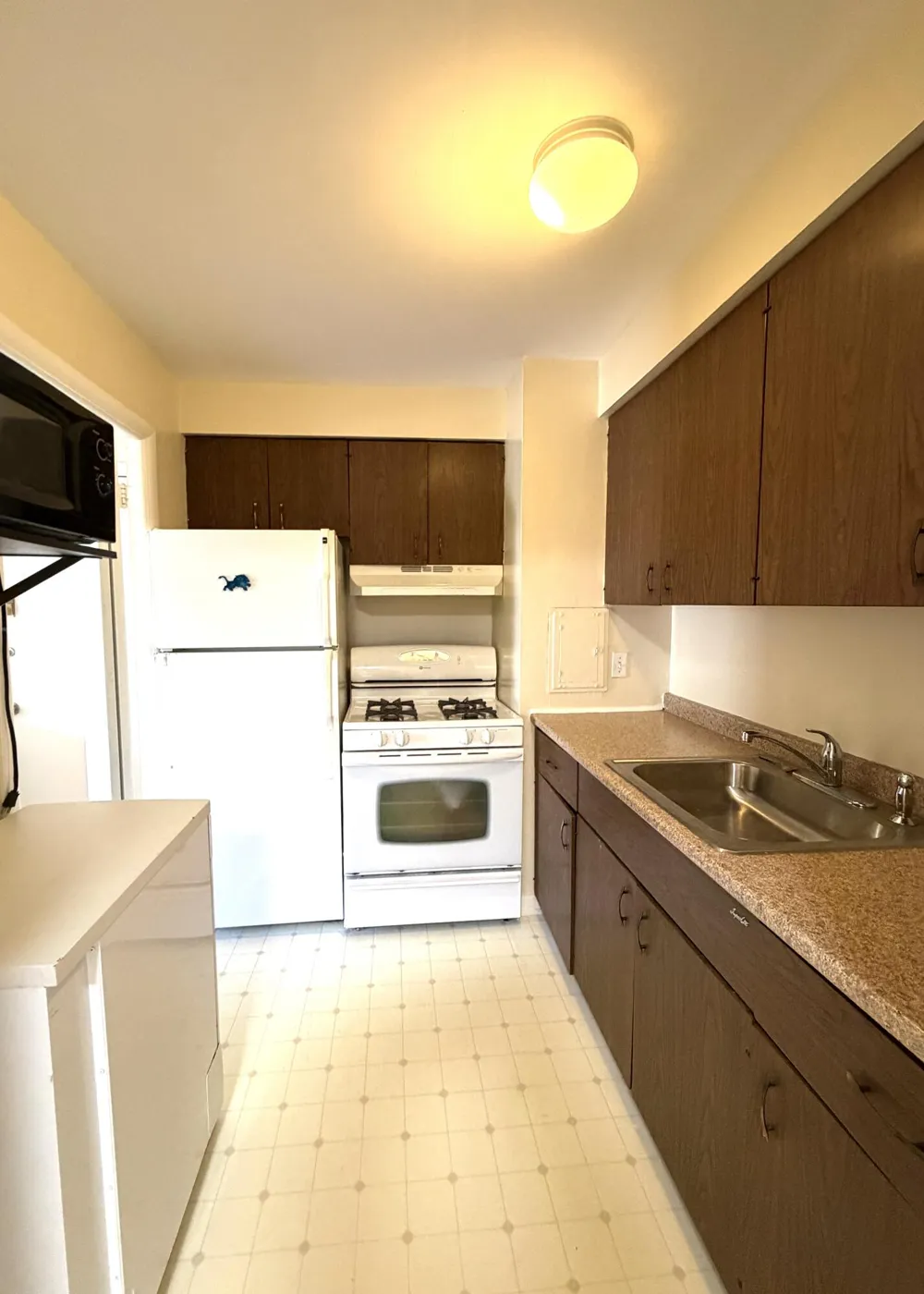 1209 Island Drive #104 Ann Arbor, MI 48105