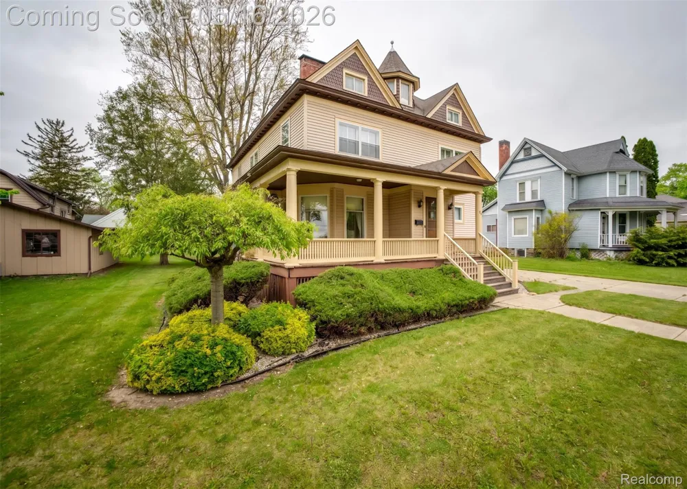207 Pine River Street Ithaca City, MI 48847