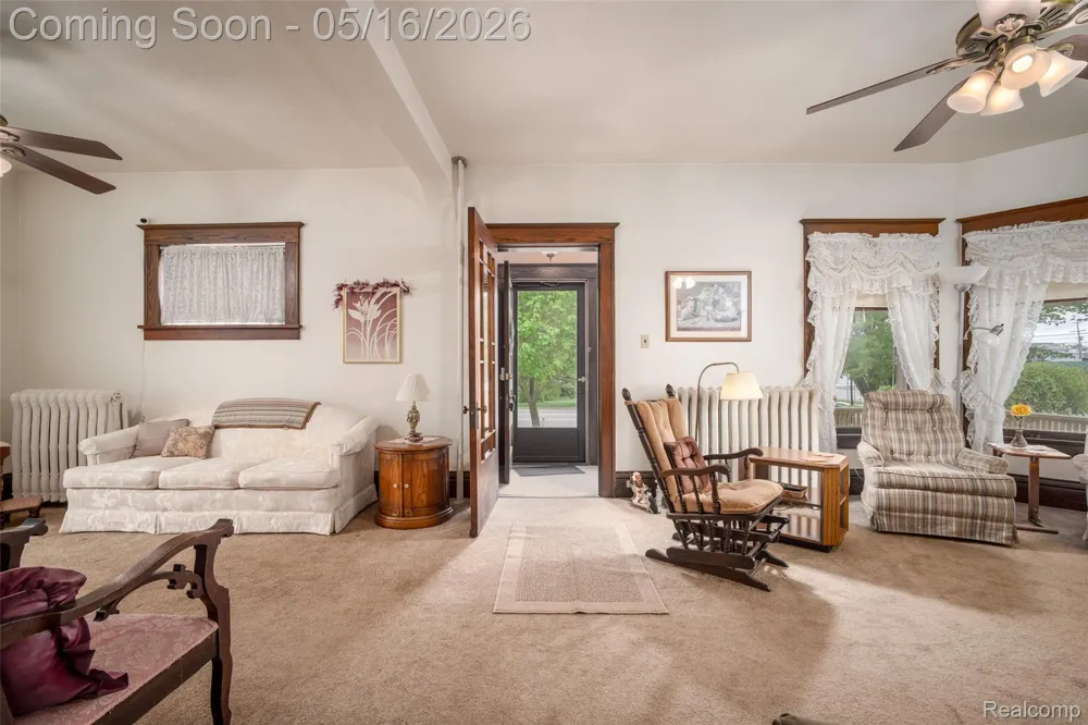 207 Pine River Street Ithaca City, MI 48847