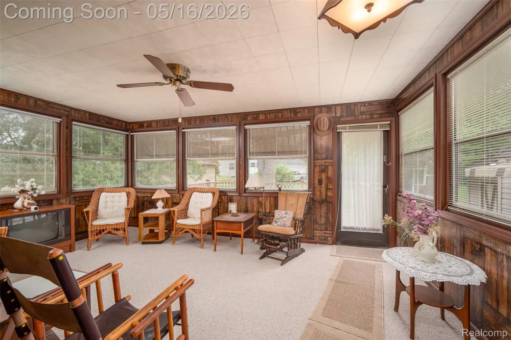 207 Pine River Street Ithaca City, MI 48847