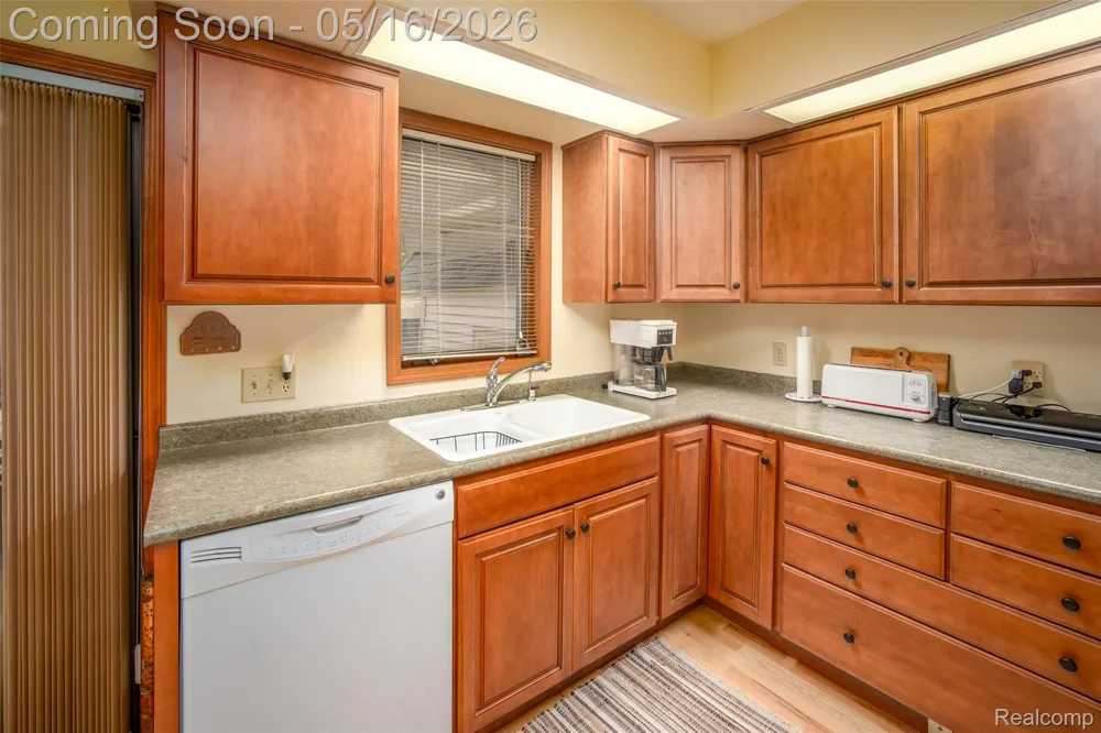 207 Pine River Street Ithaca City, MI 48847