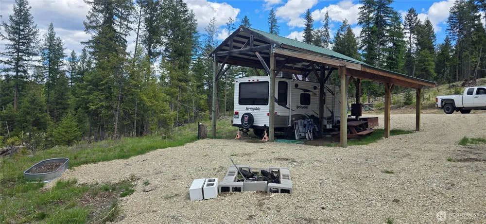 790 BONAPARTE LAKE RD Tonasket, WA 98855