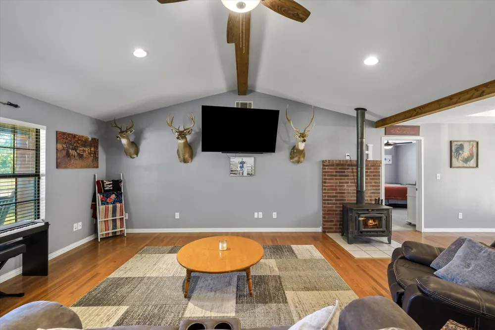 6663 CLEARWATER RANCH ROAD Wills Point, TX 75169
