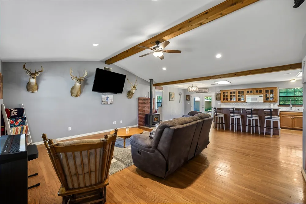 6663 CLEARWATER RANCH ROAD Wills Point, TX 75169