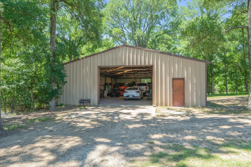 6663 CLEARWATER RANCH ROAD Wills Point, TX 75169