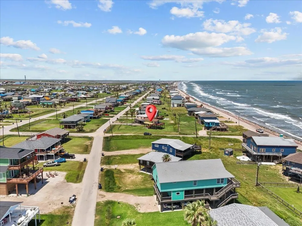 819 Sea Shell Drive Surfside Beach, TX 77541