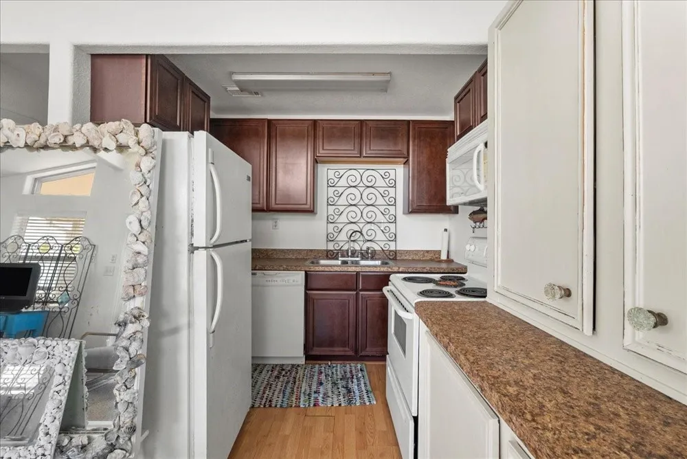 819 Sea Shell Drive Surfside Beach, TX 77541