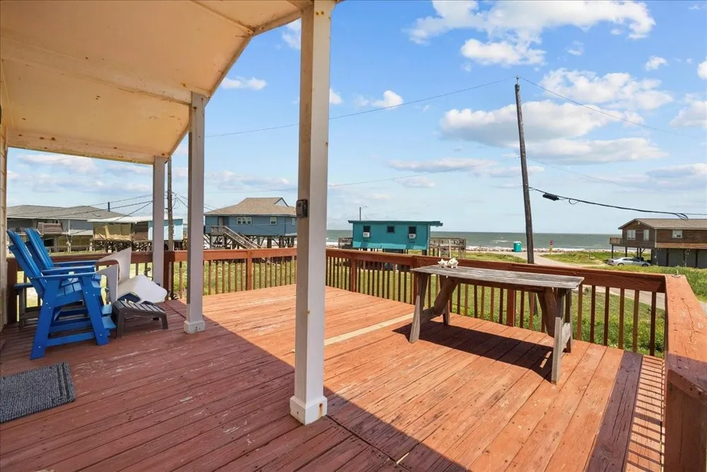 819 Sea Shell Drive Surfside Beach, TX 77541