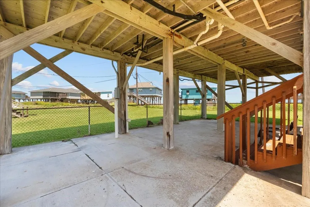 819 Sea Shell Drive Surfside Beach, TX 77541