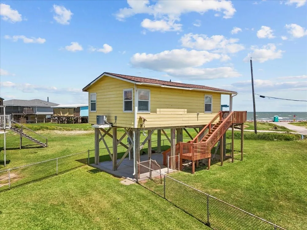 819 Sea Shell Drive Surfside Beach, TX 77541