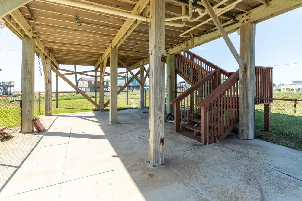 819 Sea Shell Drive Surfside Beach, TX 77541