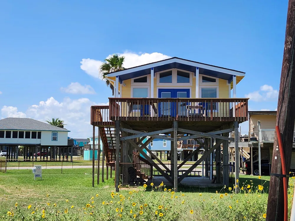 819 Sea Shell Drive Surfside Beach, TX 77541