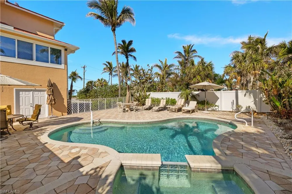 15899 Captiva Drive Captiva, FL 33924