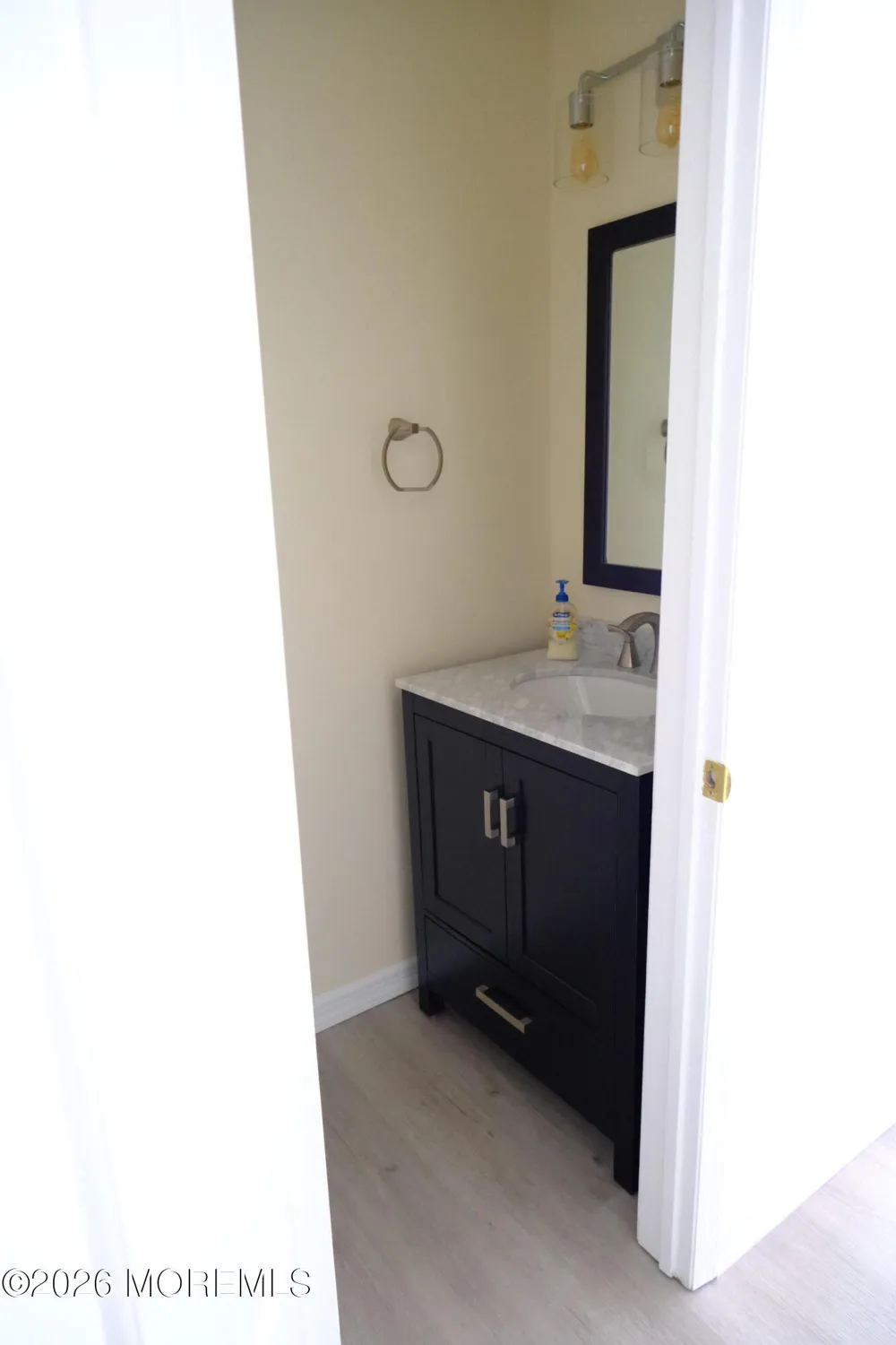 93 Oak Lane Eatontown, NJ 07724