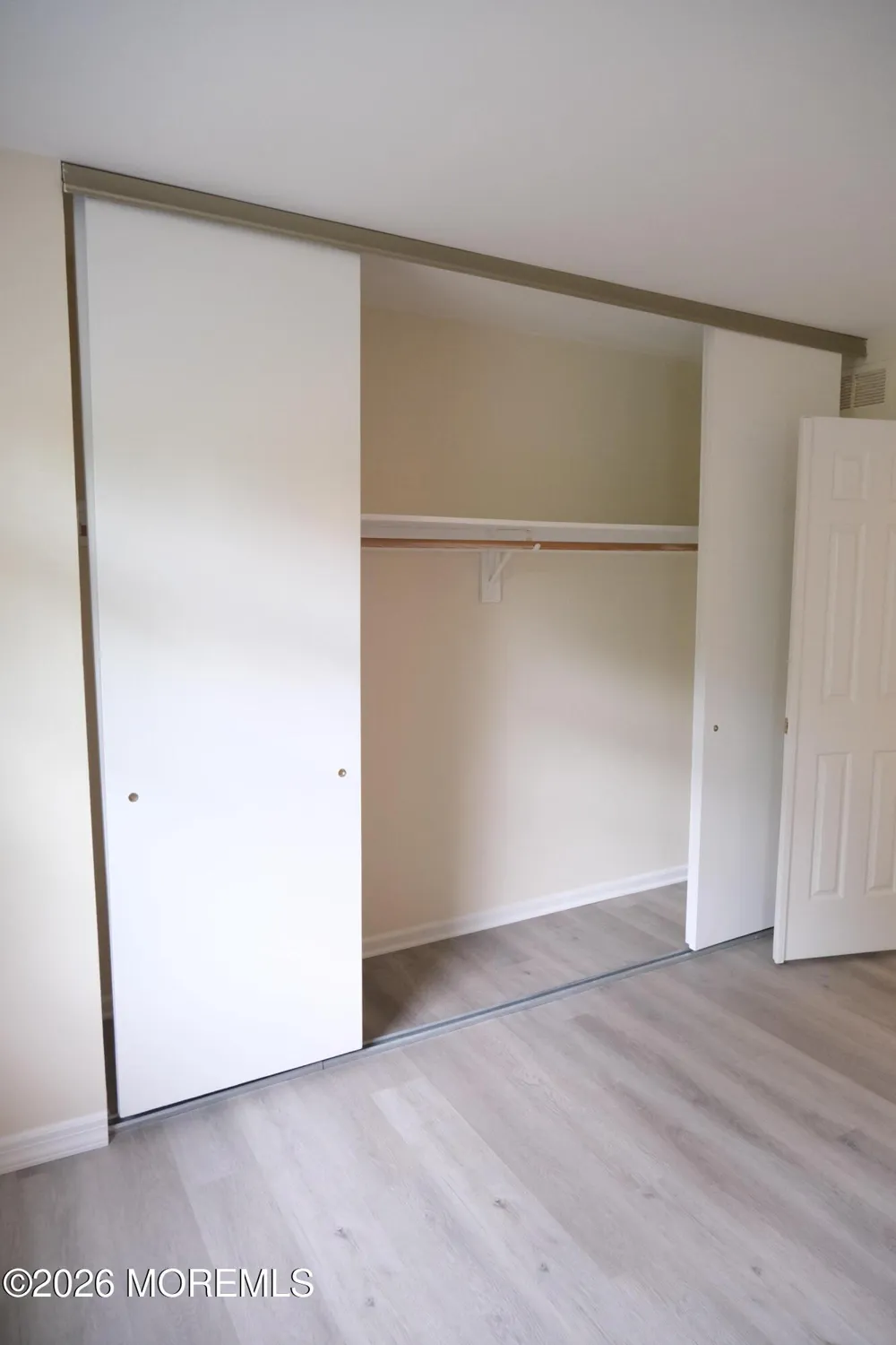 93 Oak Lane Eatontown, NJ 07724