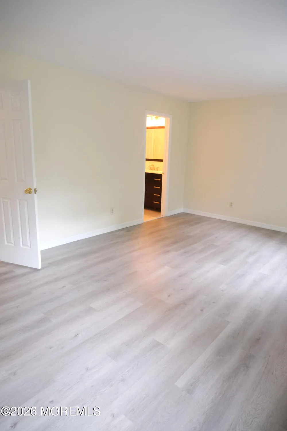 93 Oak Lane Eatontown, NJ 07724