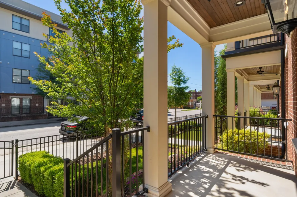 247 Walnut Street Chattanooga, TN 37403