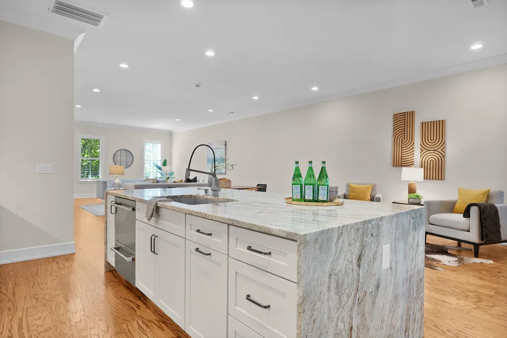 247 Walnut Street Chattanooga, TN 37403