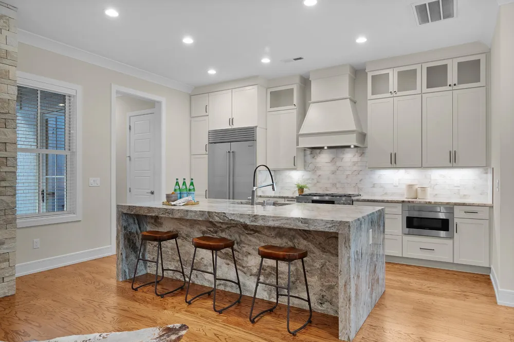 247 Walnut Street Chattanooga, TN 37403