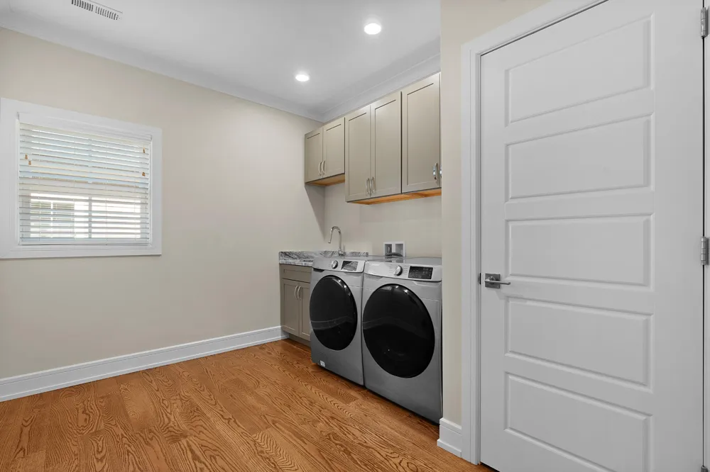 247 Walnut Street Chattanooga, TN 37403