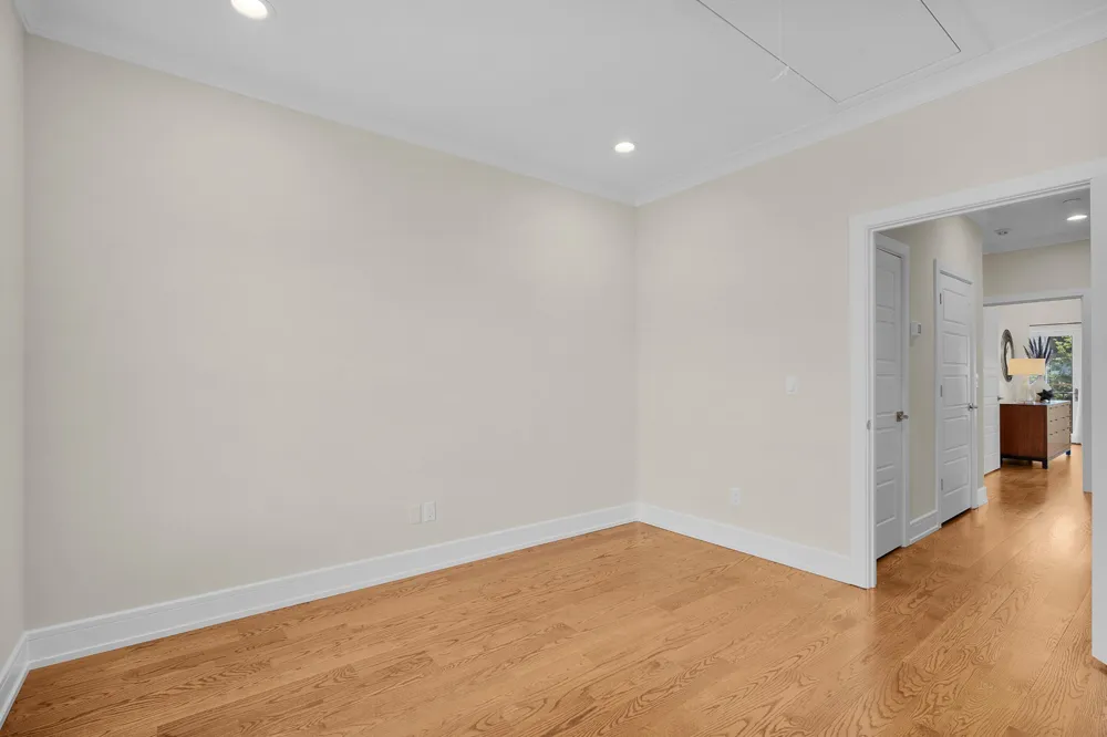 247 Walnut Street Chattanooga, TN 37403