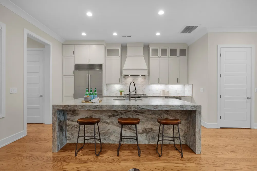 247 Walnut Street Chattanooga, TN 37403