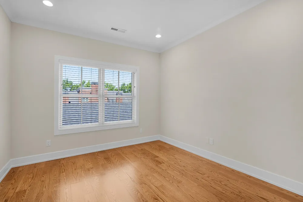 247 Walnut Street Chattanooga, TN 37403