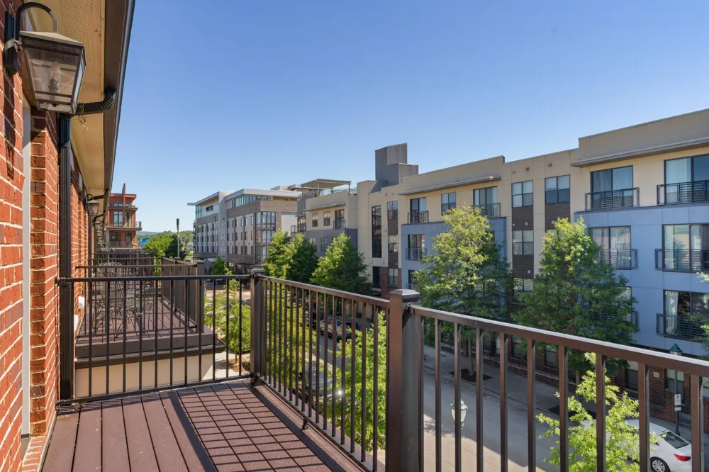 247 Walnut Street Chattanooga, TN 37403