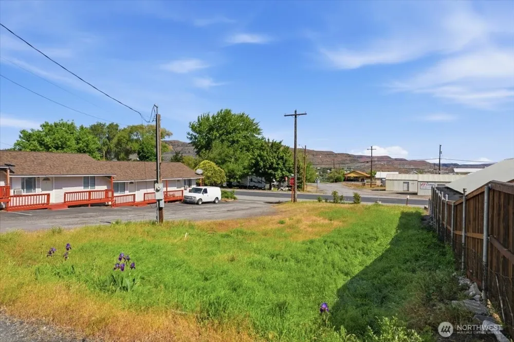300 E Grand Coulee Avenue Grand Coulee, WA 99133