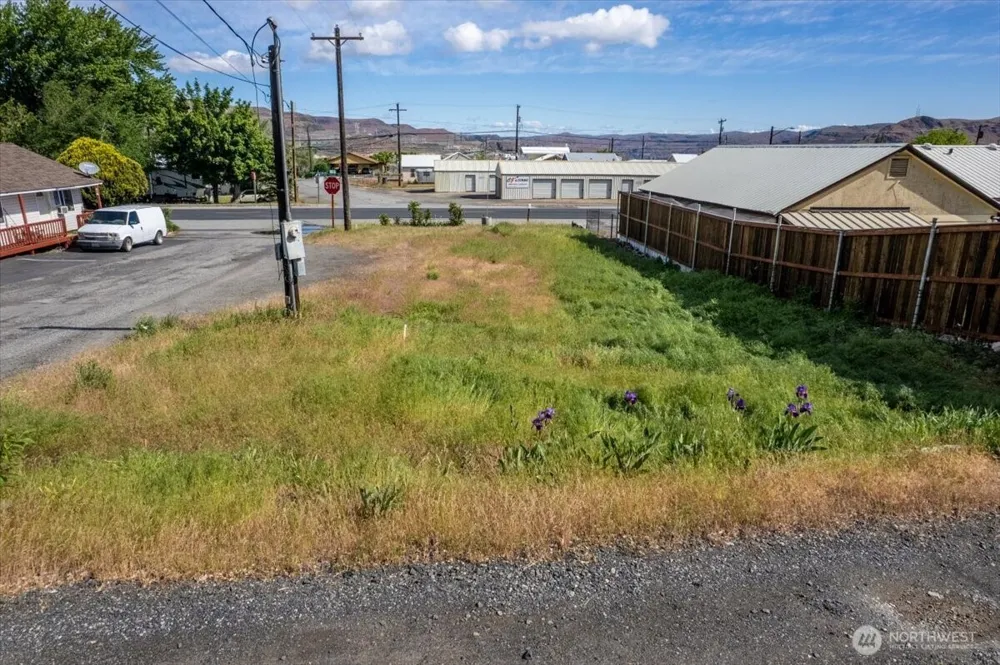 300 E Grand Coulee Avenue Grand Coulee, WA 99133