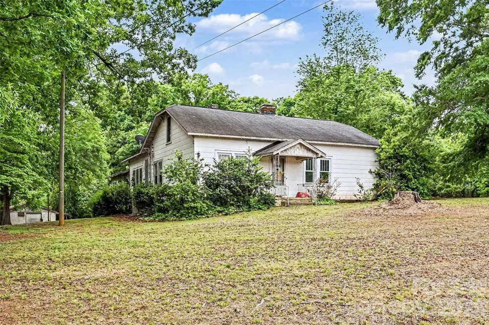 1116 Medlin Road Monroe, NC 28112