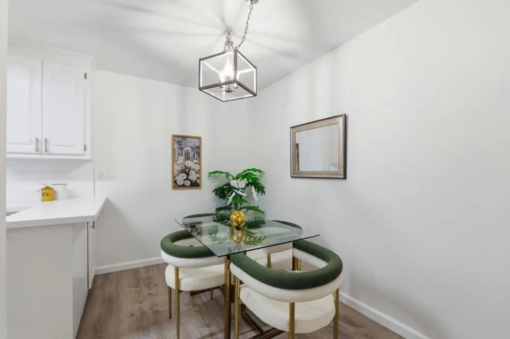 1730 Halford Avenue #247 Santa Clara, CA 95051
