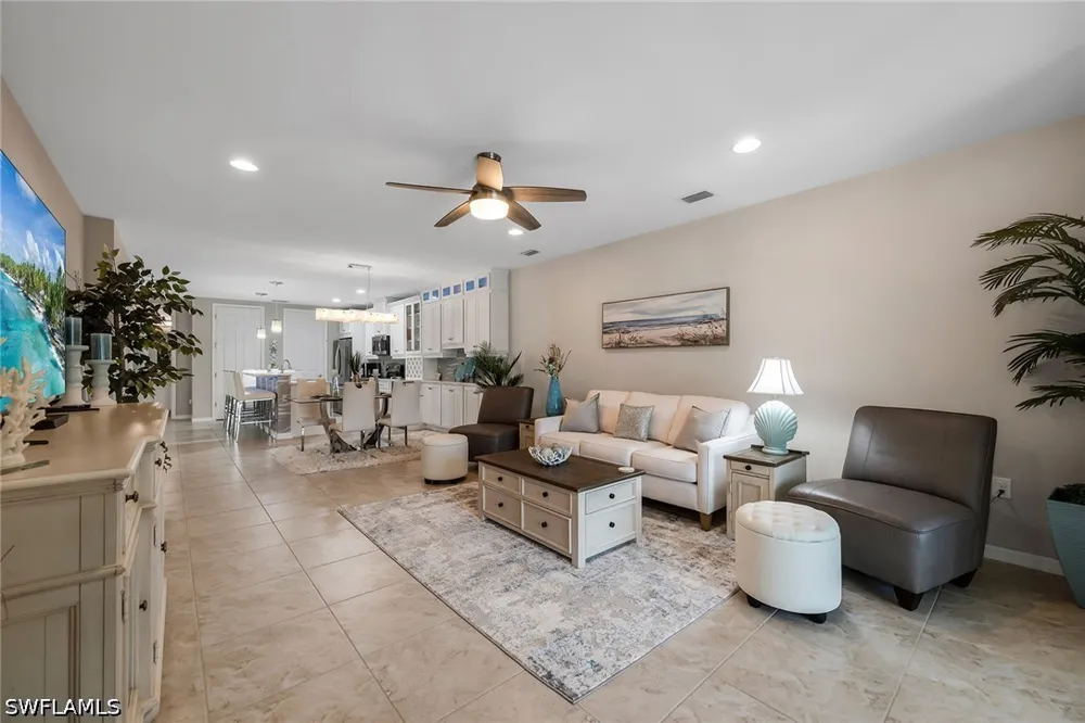 Edgewater Circle Naples, FL 34114