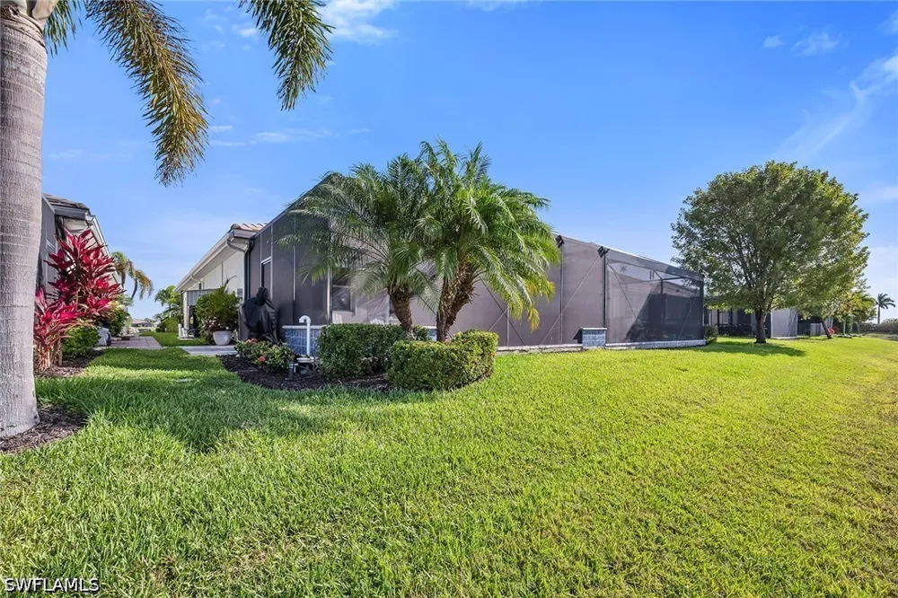 Edgewater Circle Naples, FL 34114