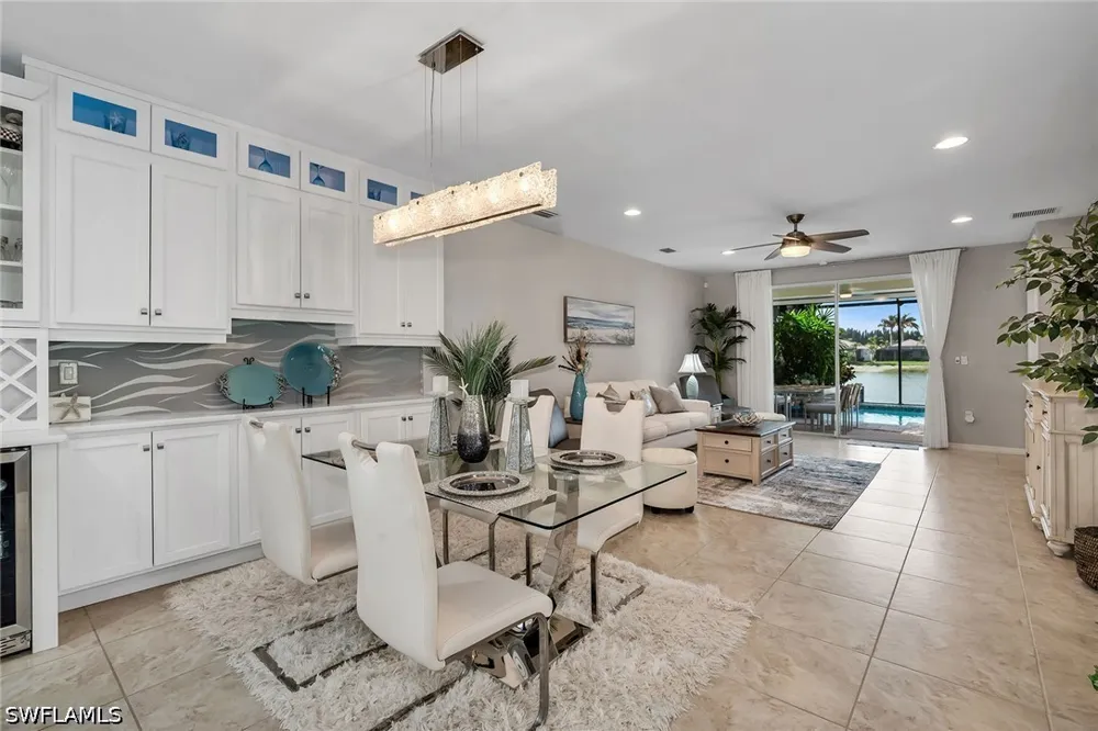 Edgewater Circle Naples, FL 34114