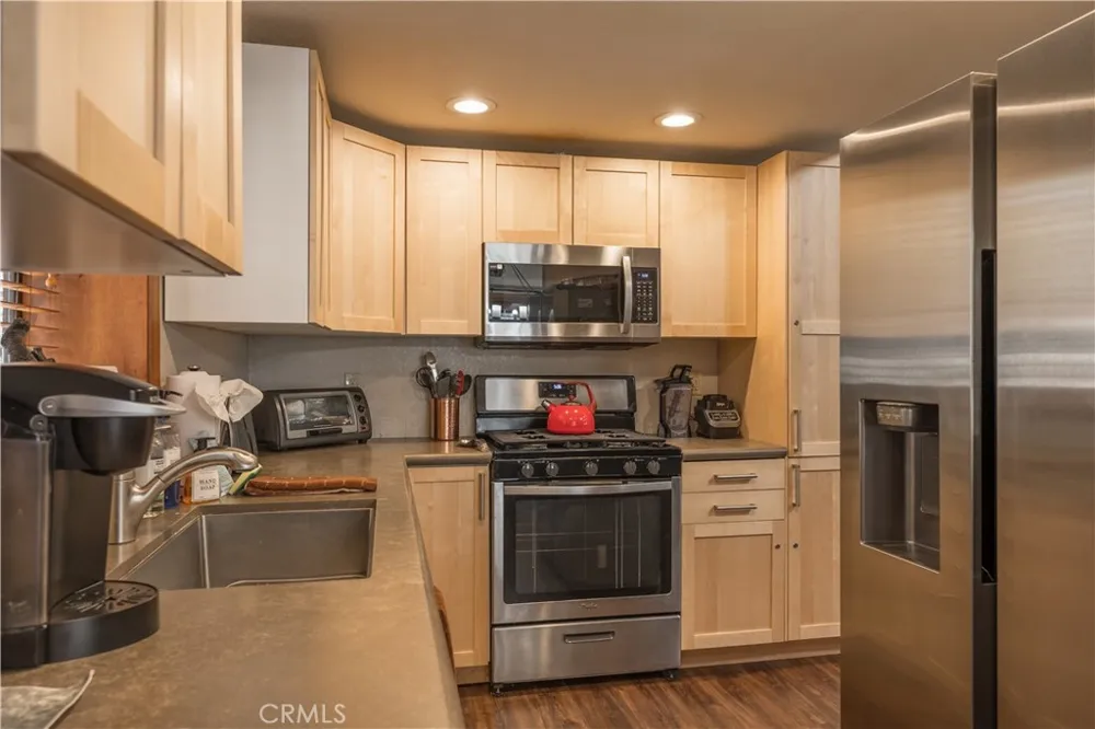 42401 Avalon Road Big Bear Lake, CA 92315