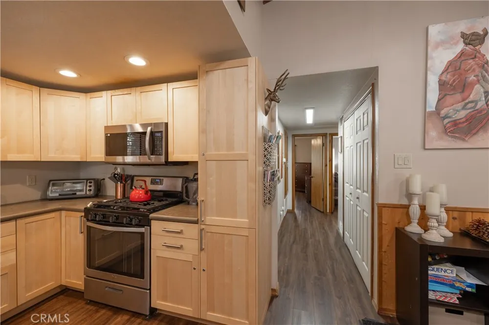 42401 Avalon Road Big Bear Lake, CA 92315