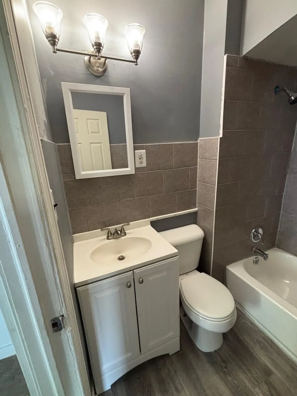 7028 Yacht Avenue Warren, MI 48091