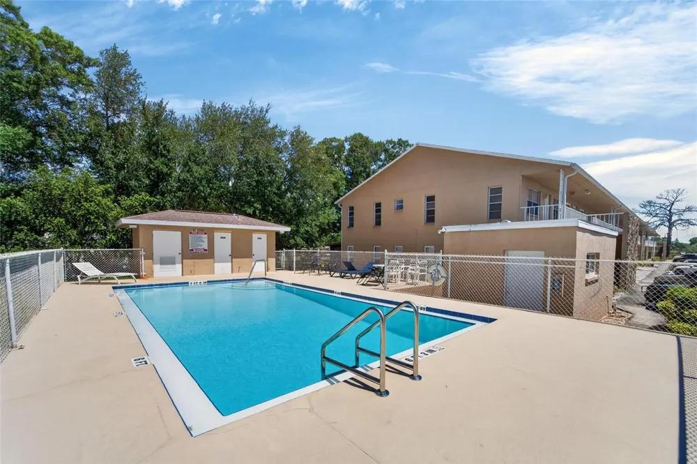 8039 GARDEN DRIVE #205 Seminole, FL 33777