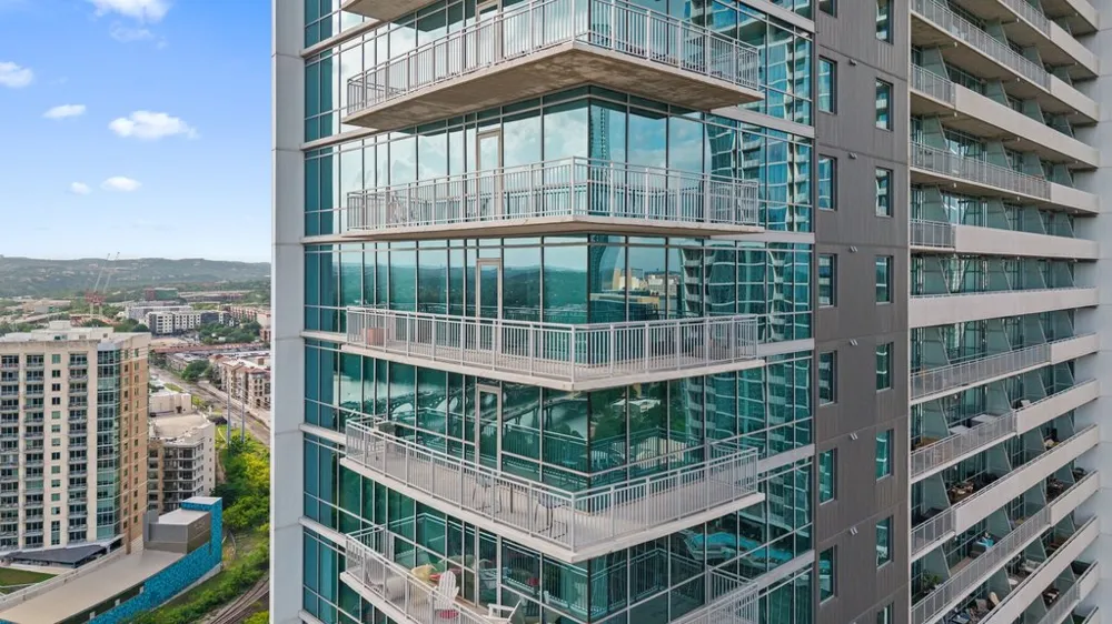 222 West Avenue #2301 Austin, TX 78701