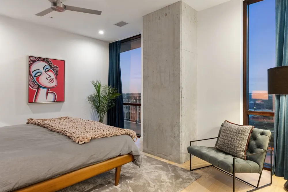 222 West Avenue #2301 Austin, TX 78701